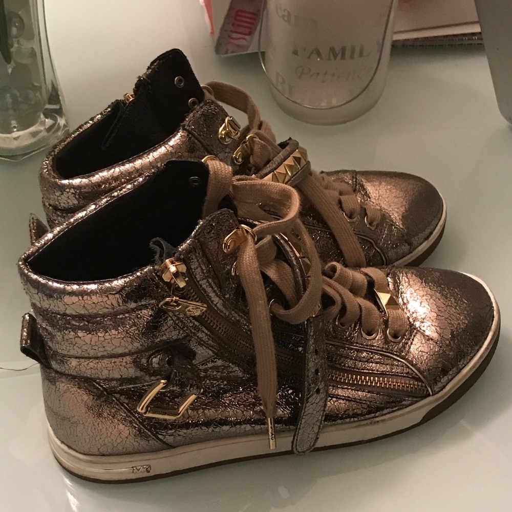 Michael Kors so 8 high tops